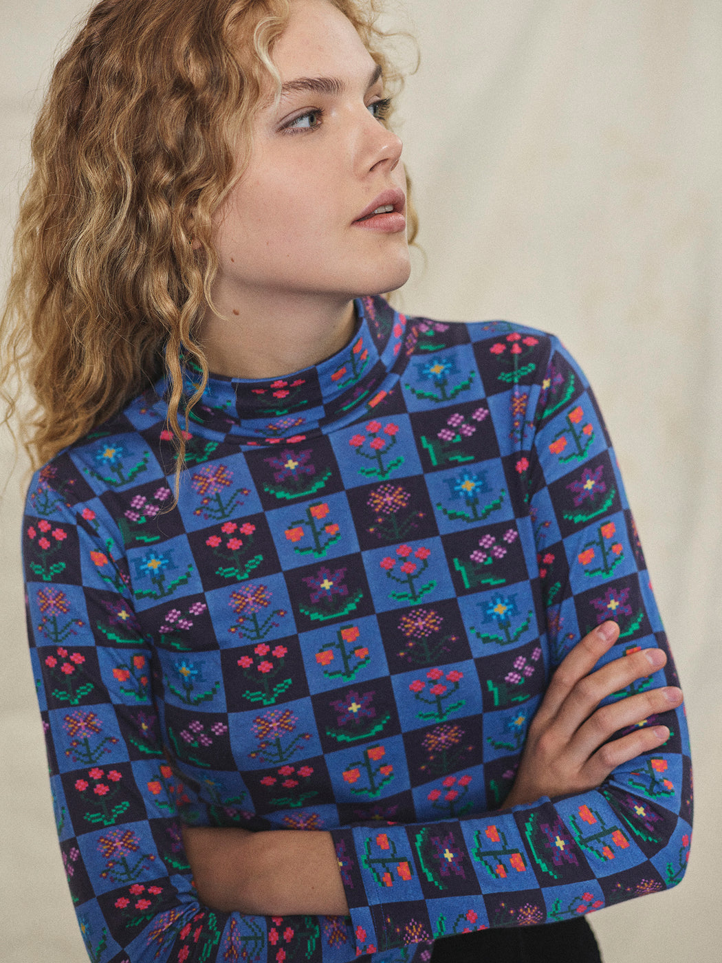 NeedlePointCheck_JerseyRollNeck