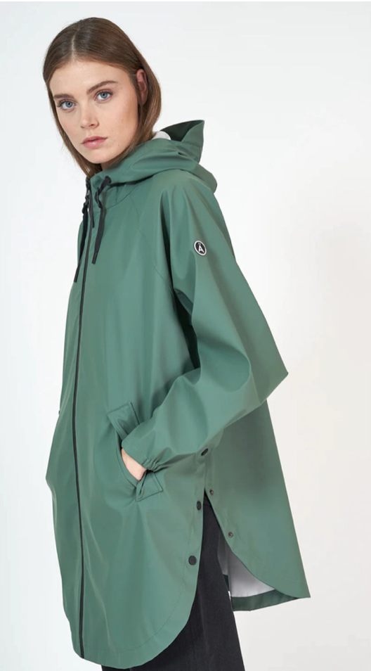 Tantä Green Sky Raincoat